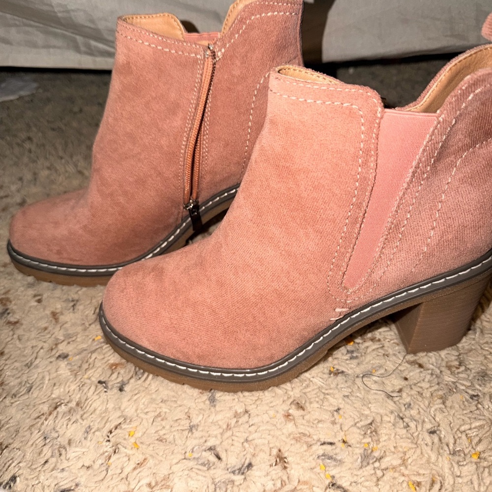 Corky’s Stylish Pink Ankle Boots size 8